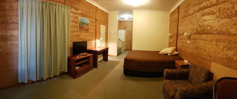 Mud Hut Motel - Accommodation Brunswick Heads 0