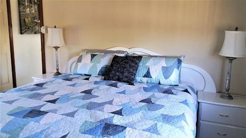 Must Love Dogs B&B & Self Contained Cottage - Accommodation Brunswick Heads 1