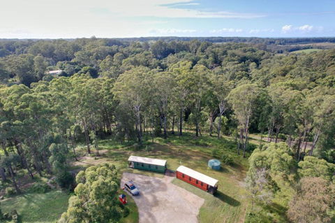 Nambucca Valley Train Carriages - Accommodation Brunswick Heads 3