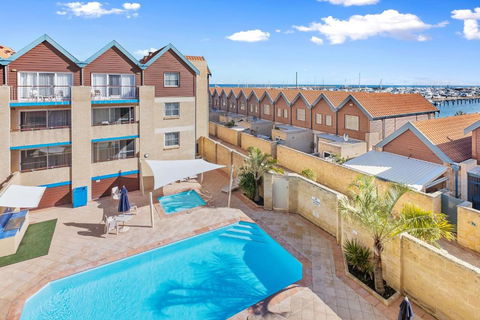 Nautica Residences Hillarys - Accommodation Brunswick Heads 0