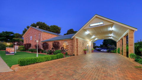 North Parkes Motel - Accommodation Brunswick Heads 0