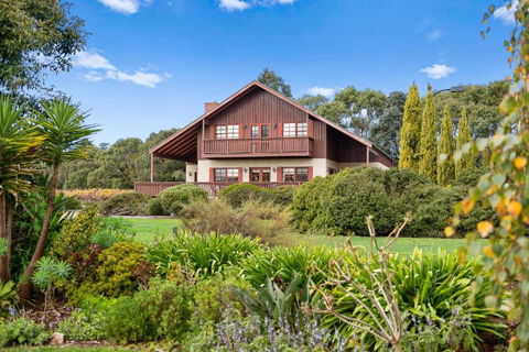 Northway Downs Estate Vineyard - Accommodation Brunswick Heads 0