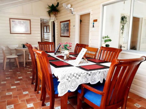 Oakwood House - Entire House Rental - 5 Bedrooms With Netflix And WiFi - Accommodation Brunswick Heads 2