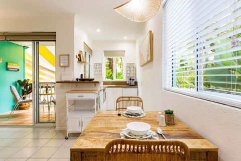 Oasis Luxe On Macrossan Street - Stylish Residence - Accommodation Brunswick Heads 3
