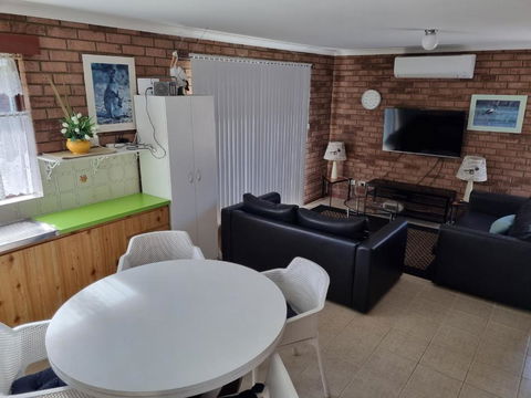 Ocean Beach Chalet 16 - Accommodation Brunswick Heads 3