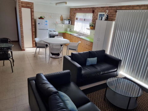Ocean Beach Chalet 16 - Accommodation Brunswick Heads 2