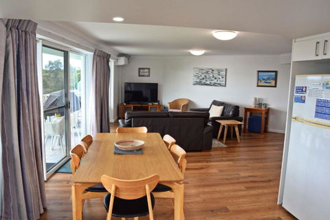 Ocean Shores Apartment 14 - Bring Your Own Linen. - Accommodation Brunswick Heads 1