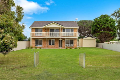 Ocean View 12 Corcoran Ave Goolwa Beach - BYO Linen - Accommodation Brunswick Heads 2