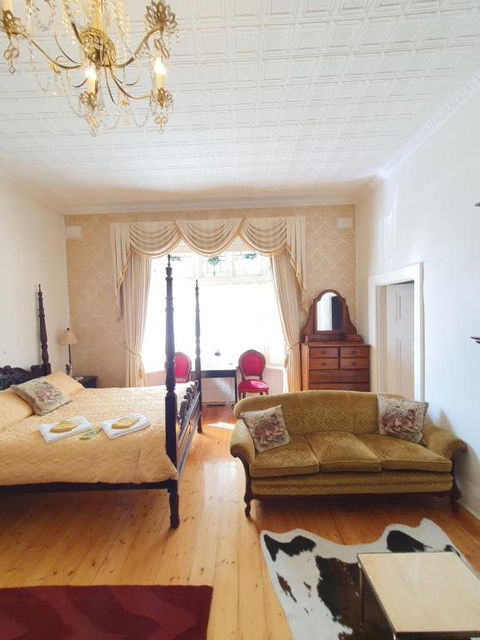 Outstanding Property Close To Melb Airport - Accommodation Brunswick Heads 2