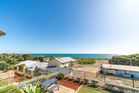 Ocean View Retreat - Best View In Town - Accommodation Brunswick Heads 3