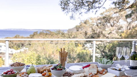 Ocean Views, Easy Walk To Beach And Bouddi National Park - Accommodation Brunswick Heads 1