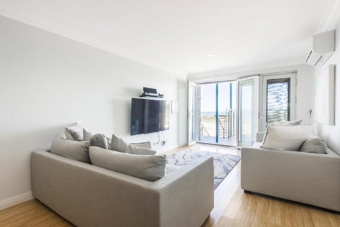 Oceans Waves - Luxury Apartment With Ocean Views - Accommodation Brunswick Heads 3