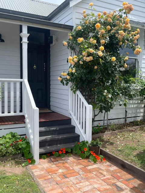 Old Maffra Cottage - Accommodation Brunswick Heads 1