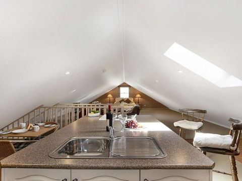 Old Mansfield Loft - Accommodation Brunswick Heads 2