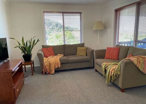 On The Hillside - Accommodation Brunswick Heads 2