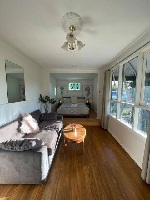 One-bed Room The Little Mayfair - Accommodation Brunswick Heads 0