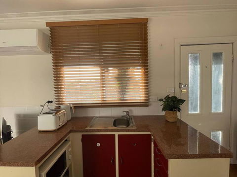 One-bed Room The Little Mayfair - Accommodation Brunswick Heads 2