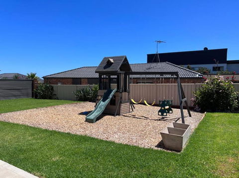 Oriana Grande- 5 Bdrm Sleeps 14 Beach View Wifi - Accommodation Brunswick Heads 2