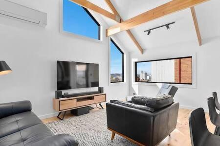Outstanding Quality Renovation Inner City Home - Accommodation Brunswick Heads 0