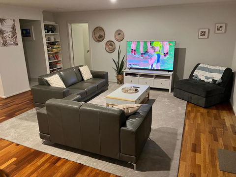 One Merino Panoramic Beach House Modern Sleeps 10 - Accommodation Brunswick Heads 1