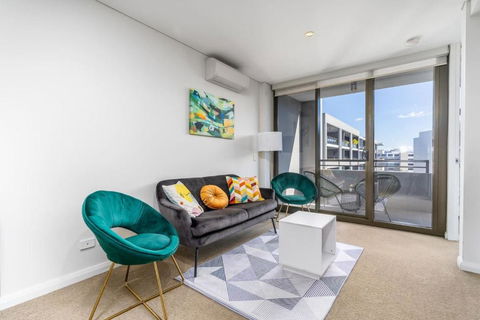 Parliamentary Triangle 1BR Apartment - Accommodation Brunswick Heads 0