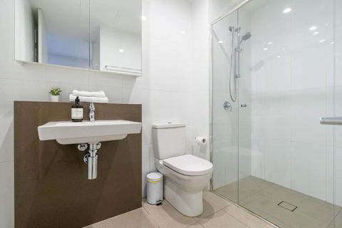 Parliamentary Triangle 1BR Apartment - Accommodation Brunswick Heads 3