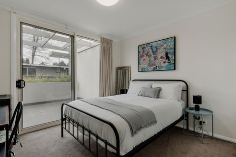 Peaceful 1-Bed Apartment Close To Lonsdale St - Accommodation Brunswick Heads 2