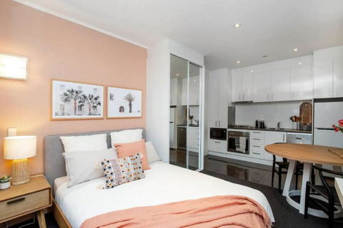 Peach On Sussex North Adelaide - Accommodation Brunswick Heads 1