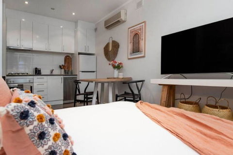 Peach On Sussex North Adelaide - Accommodation Brunswick Heads 2