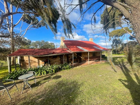 Penobscot Farm Cottage - Accommodation Brunswick Heads 0