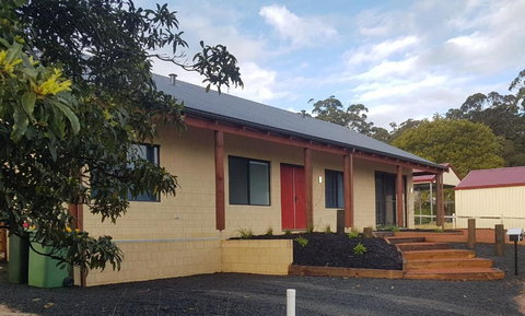 Pemberton Japanese Garden Studio - Accommodation Brunswick Heads 0