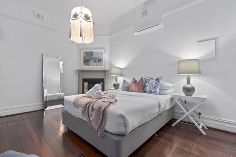 Picture Perfect Create Timeless Treasures - Accommodation Brunswick Heads 1