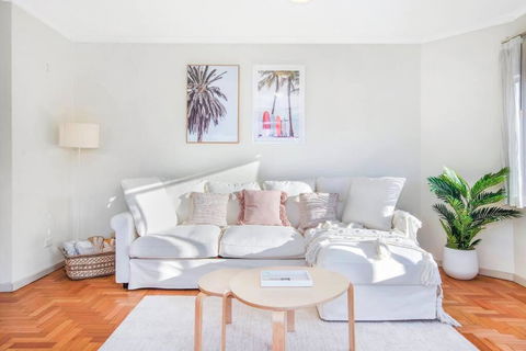 Perfect Manly Retreat, In The Heart Of Manly, Family & Couple Friendly Apartment With CAR SPOT - Accommodation Brunswick Heads 1