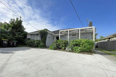 Pet-friendly Bayside 4BR Rental House Near Mentone - Accommodation Brunswick Heads 3