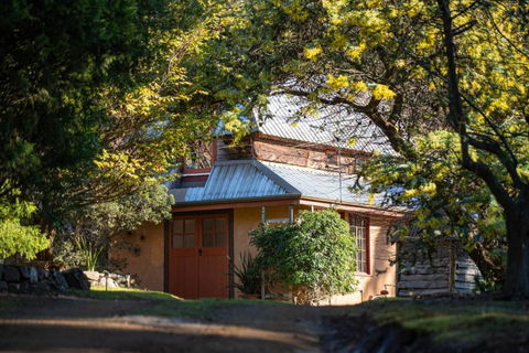 Poets Ode Featuring The Donkey Shed Theatre - Accommodation Brunswick Heads 0