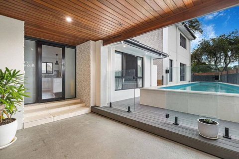 Pool House Hideaway - Accommodation Brunswick Heads 0