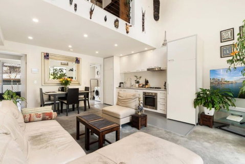 Poolside Apartment Opposite Redfern Park - Accommodation Brunswick Heads 1