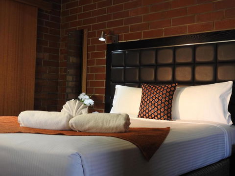 Pooraka Motor Inn - Accommodation Brunswick Heads 0