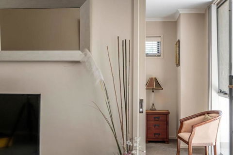 Quiet Apartment In Braddon ACT - Accommodation Brunswick Heads 1