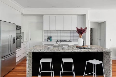 Quite Luxurious House With Pool 220m To Railway Station - Accommodation Brunswick Heads 2