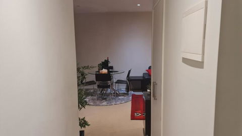 Qure Restaurant And Apartments Canberra Bruce - Accommodation Brunswick Heads 2