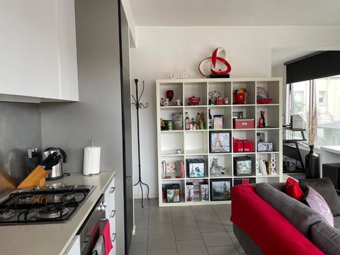 Radiance - Chic Fitzroy Street Apartment - Accommodation Brunswick Heads 3