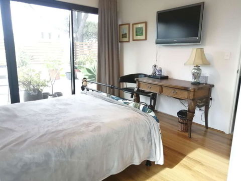 Private & Cosy! Master Bedroom In Perth With Garden View - Accommodation Brunswick Heads 1