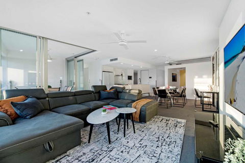 Q Tower Apartments In Surfers Paradise - From Level 3 - Self Contained & Privately Managed - Wow Stay - Accommodation Brunswick Heads 3
