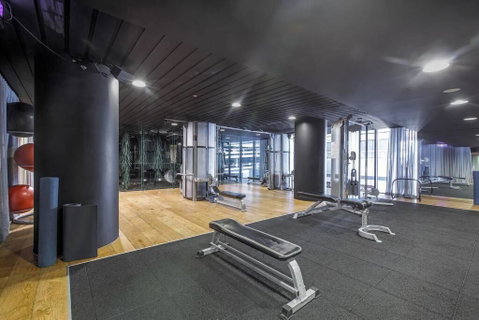 Premium Albert Park Grand Prix Apartment By Ready Set Host - Accommodation Brunswick Heads 2