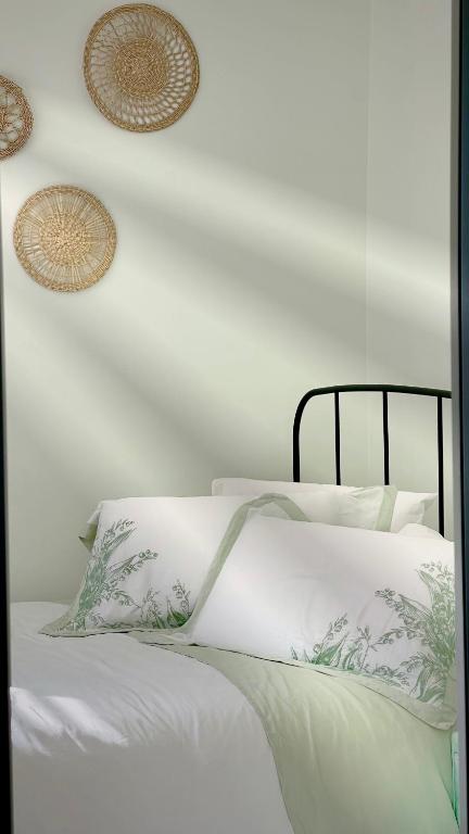 Private Bath Garden View Guest Room Pet Friendly - Accommodation Brunswick Heads 1