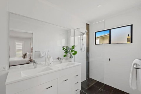 Private Mudjimba Beach Abode - Accommodation Brunswick Heads 0