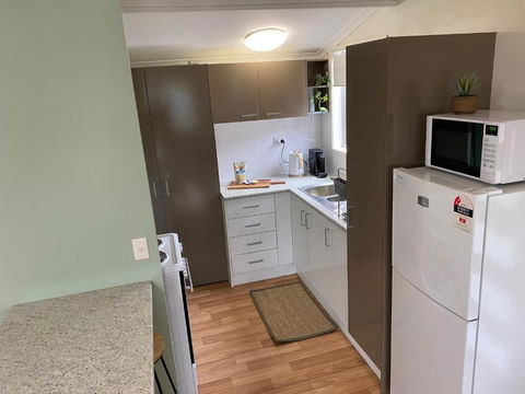 Private Guesthouse - Pet Friendly - Walk To Beach - Accommodation Brunswick Heads 1