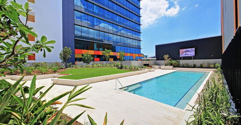 Private Bedroom & Bathroom In Shared Inner Brisbane Apartment - Accommodation Brunswick Heads 1