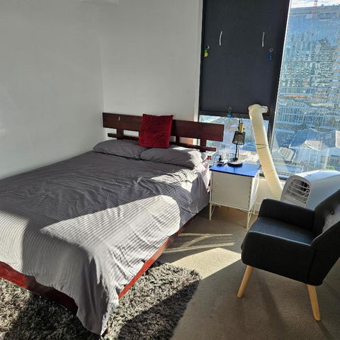 Private Bedroom & Bathroom In Shared Inner Brisbane Apartment - Accommodation Brunswick Heads 3